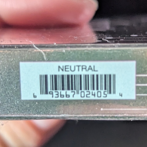 Girlactik Makeup Bundle- New in Box - Picture 4 of 4